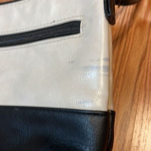 Stone Mountain crossbody Bag, small leather adjustable Purse - Picture 6 of 10